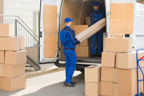 Man and van moving service in Chiswick with flexible local transport support