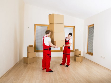 Local moving truck support for flats and houses in Chiswick